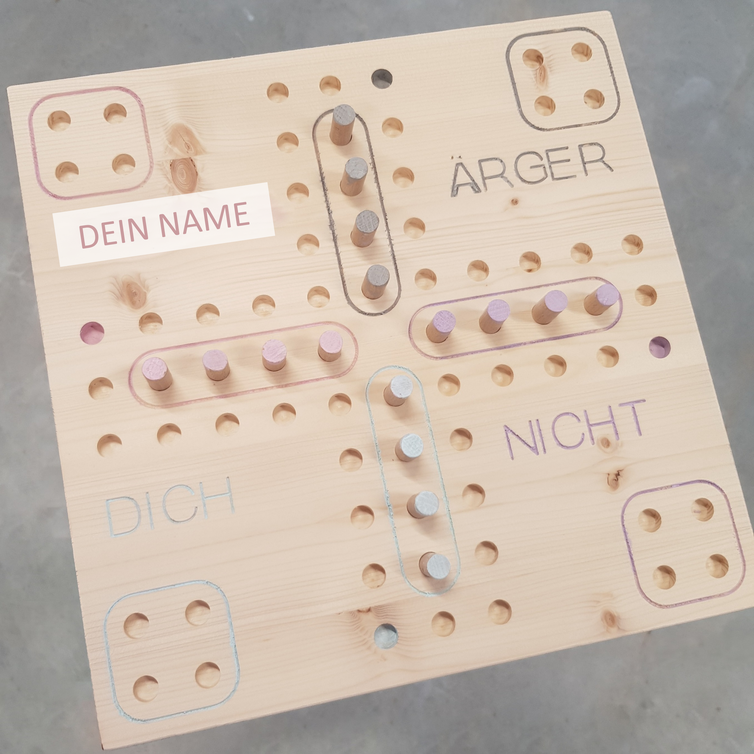 Brettspiel Mensch ärger dich nicht